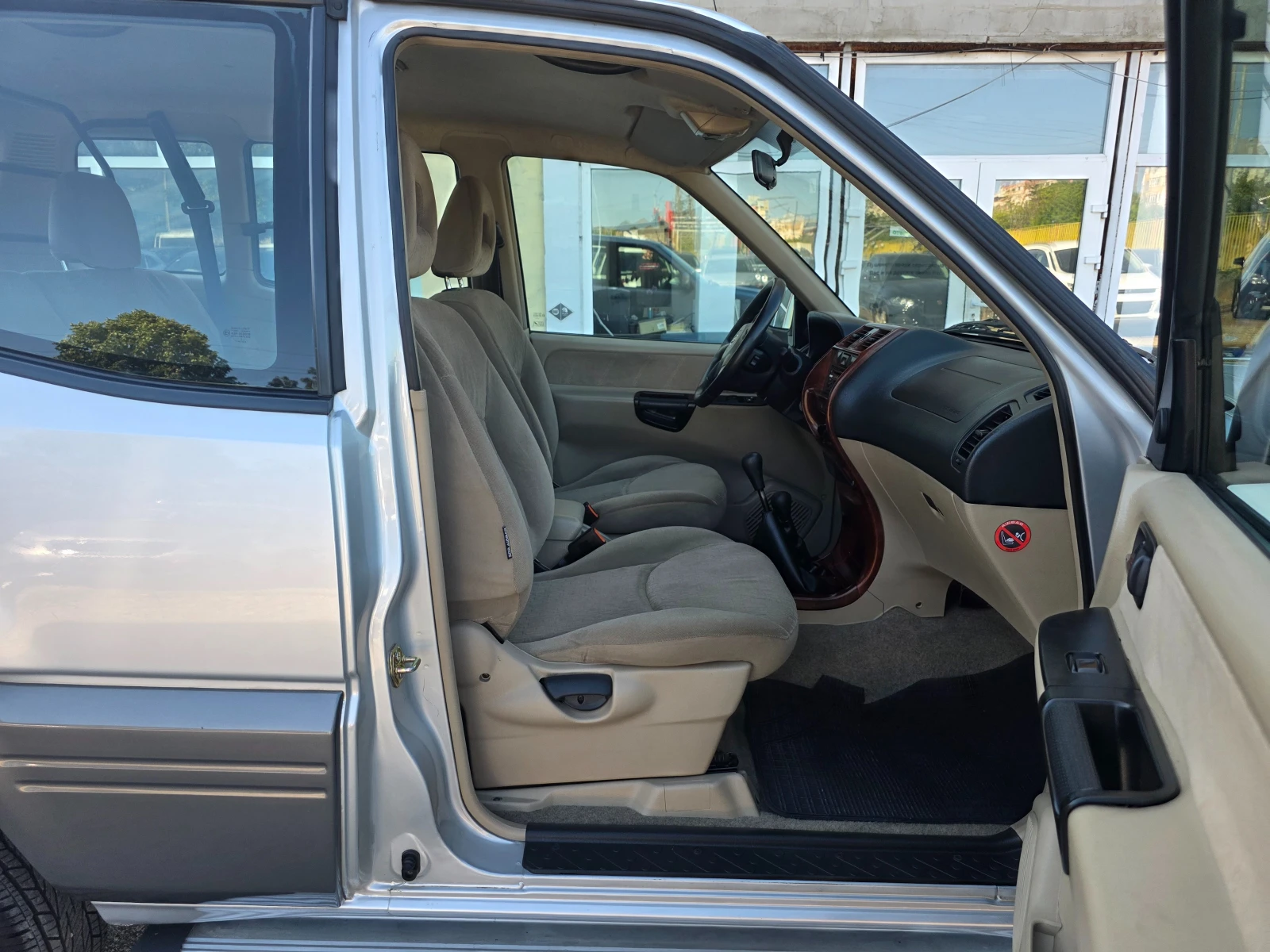 Nissan Terrano 3.0TDI KLIMA ITALY, снимка 9 - Автомобили и джипове - 55523248