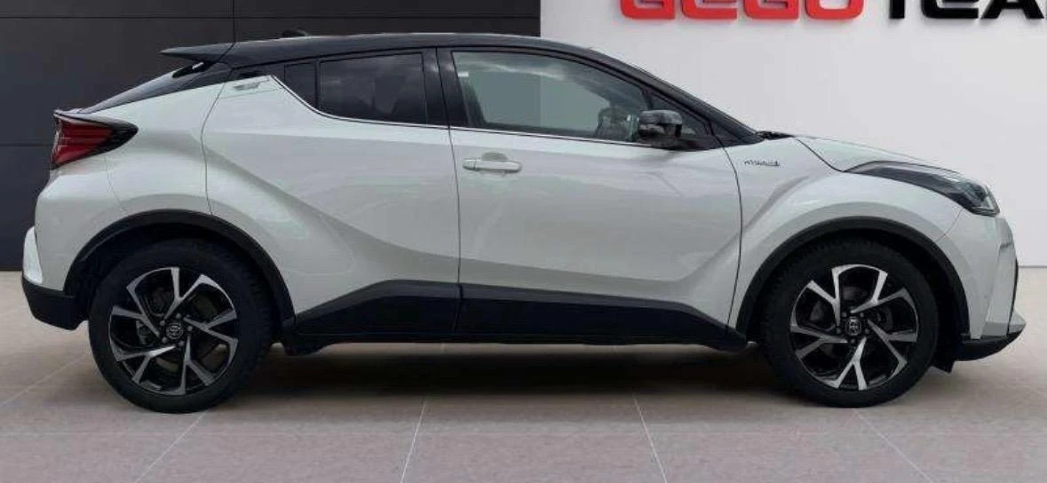 Toyota C-HR, снимка 3 - Автомобили и джипове - 55589424