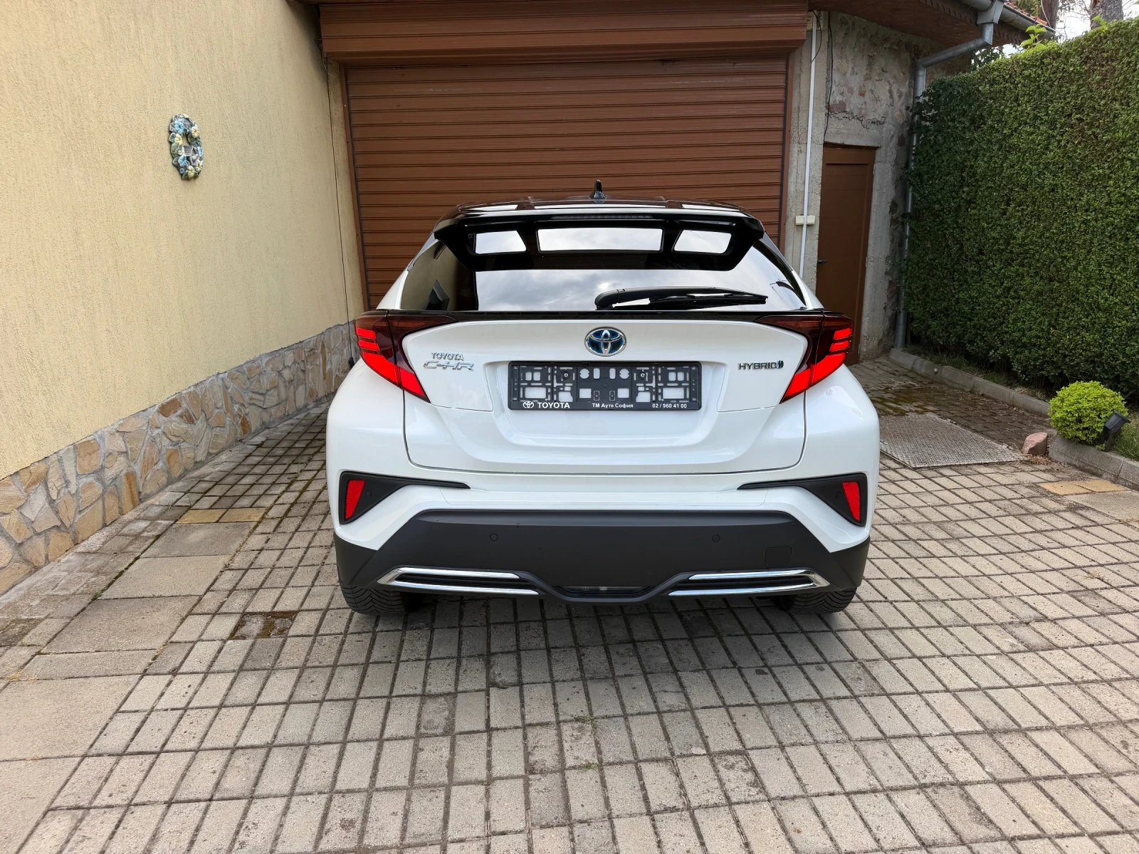 Toyota C-HR Налична!!! Гаранция 12м., снимка 4 - Автомобили и джипове - 55589424