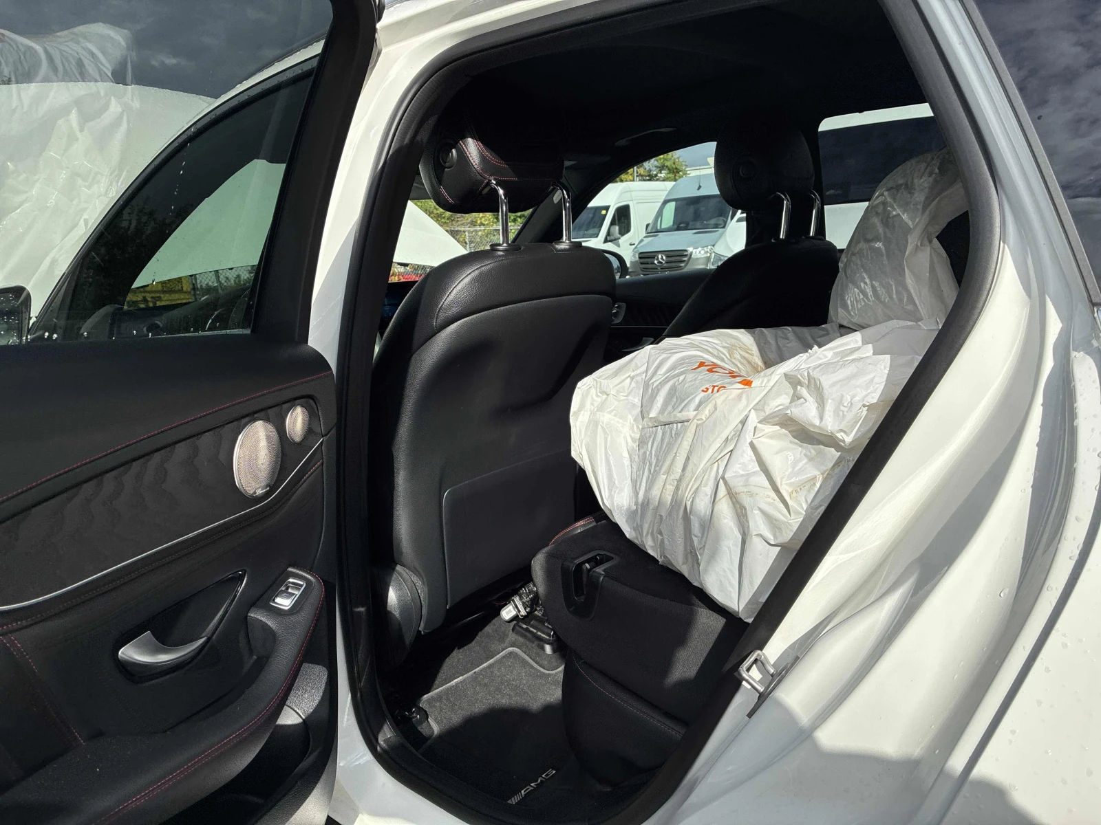 Mercedes-Benz GLC 43 AMG / Burmester / Distronic / Carfax / Автокредит, снимка 10 - Автомобили и джипове - 56047522