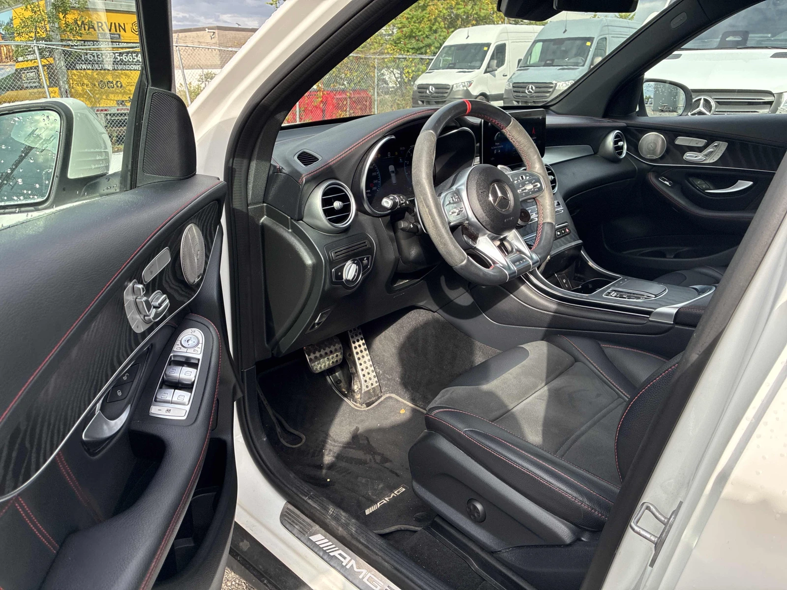Mercedes-Benz GLC 43 AMG / Burmester / Distronic / Carfax / Автокредит, снимка 3 - Автомобили и джипове - 56047522