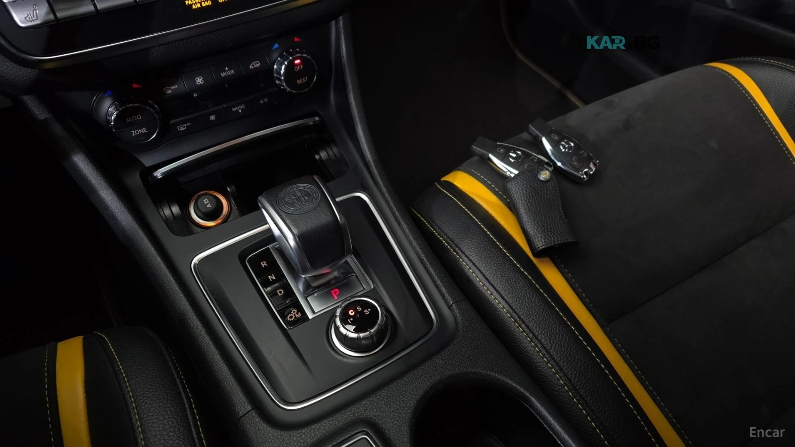 Mercedes-Benz GLA 45 AMG 4MATIC* 50th Anniversary Edition* Кожа* Подгрев* , снимка 9 - Автомобили и джипове - 56047838