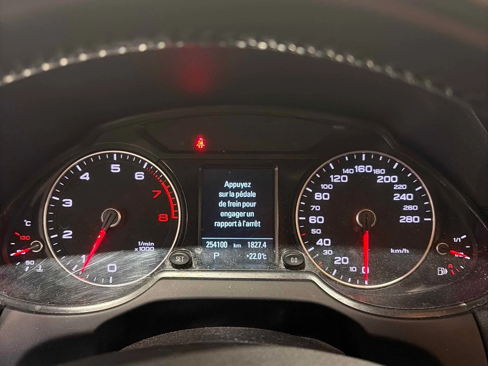 Audi Q5 АвтоКредит * (ЦЕНА ДО БГ), снимка 8 - Автомобили и джипове - 56329247