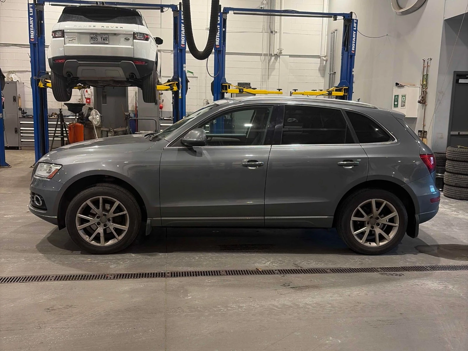 Audi Q5 АвтоКредит * (ЦЕНА ДО БГ), снимка 2 - Автомобили и джипове - 56329247