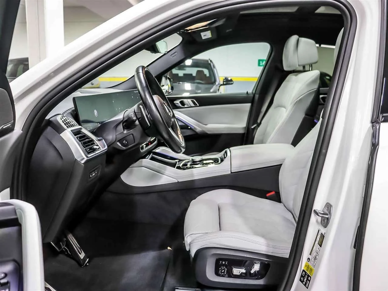 BMW X6 xDrive40i M SPORT/OT BMW/MASSAGE/SKY LOUNGE PANO | Mobile.bg � ����������� 7