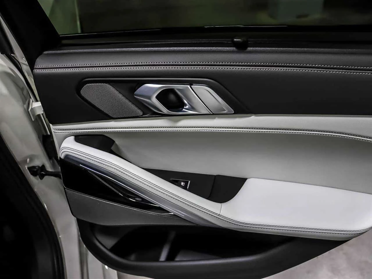 BMW X6 xDrive40i M SPORT/OT BMW/MASSAGE/SKY LOUNGE PANO | Mobile.bg � ����������� 15