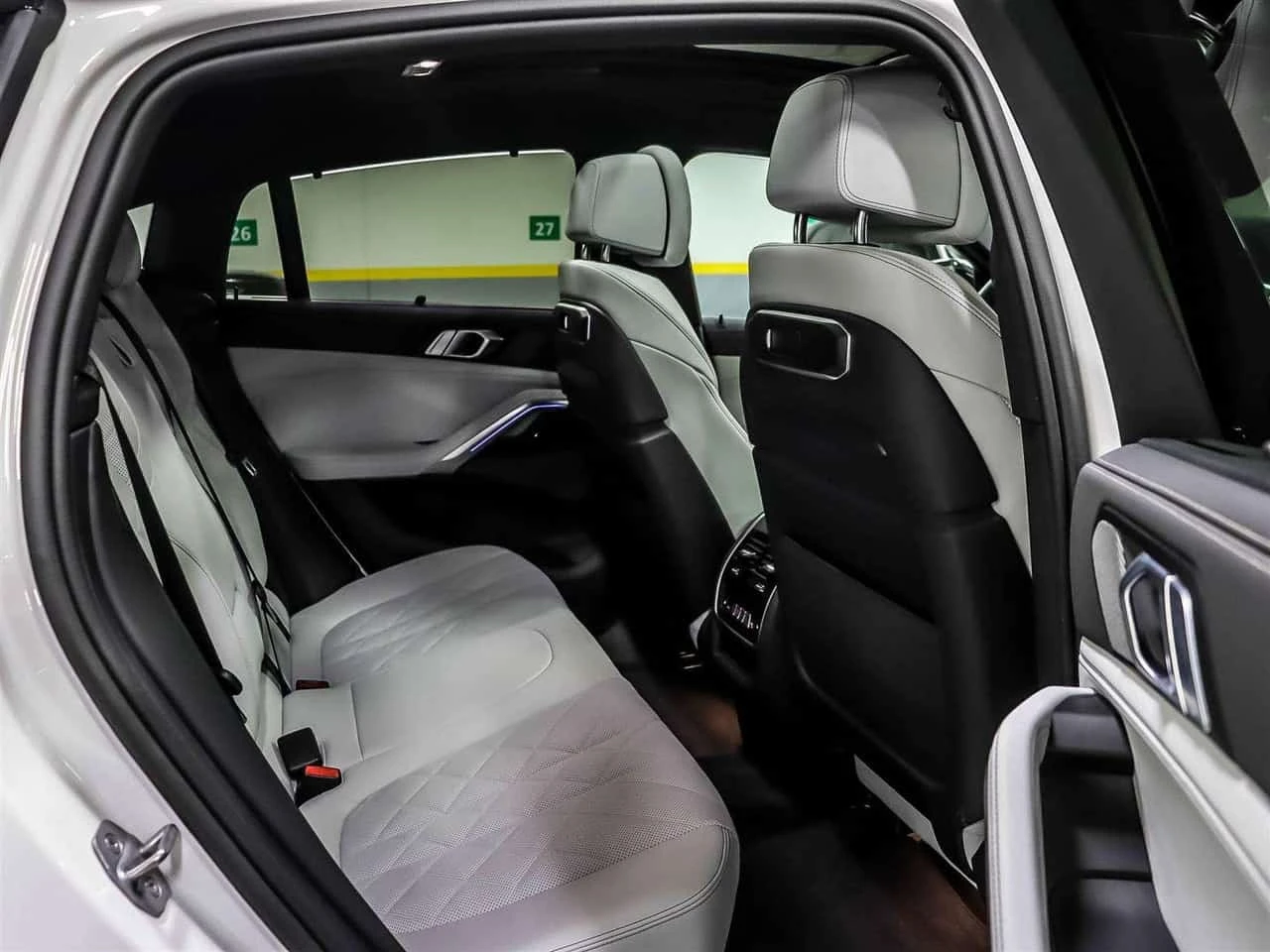 BMW X6 xDrive40i M SPORT/OT BMW/MASSAGE/SKY LOUNGE PANO | Mobile.bg � ����������� 16