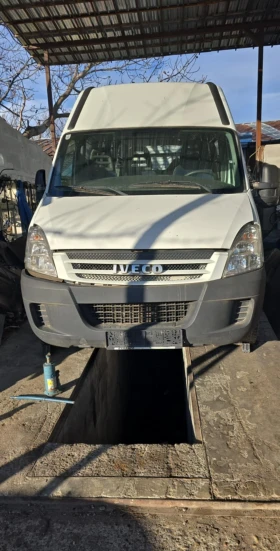 Iveco 35s12 2.3 дизел 5ск на части., снимка 2