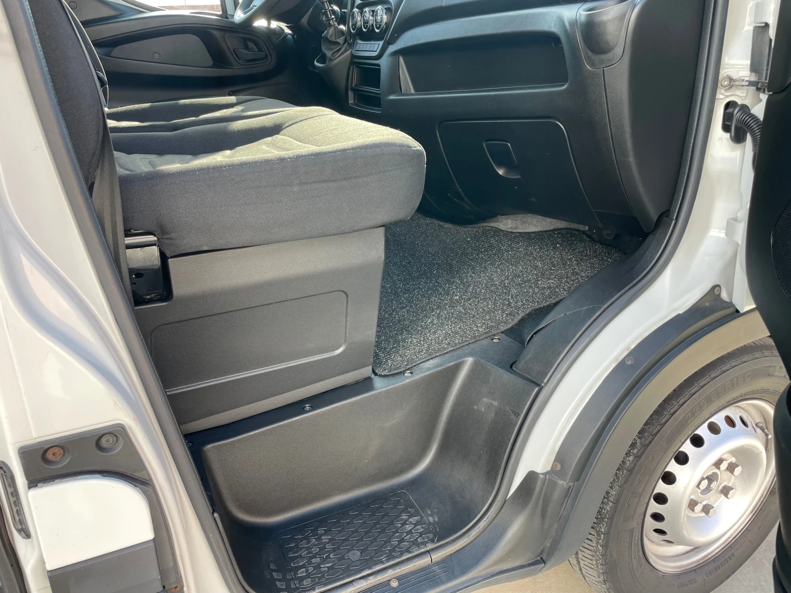 Iveco Daily 3.0 HPI // MAXI-4.70m // 150 k.c. | Mobile.bg   15