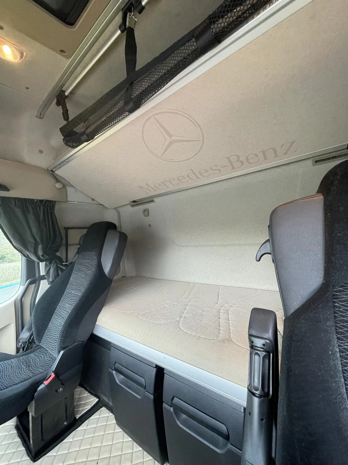 Mercedes-Benz Actros, снимка 13 - Камиони - 54146523