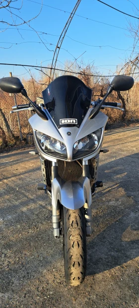     Yamaha Fazer 1000