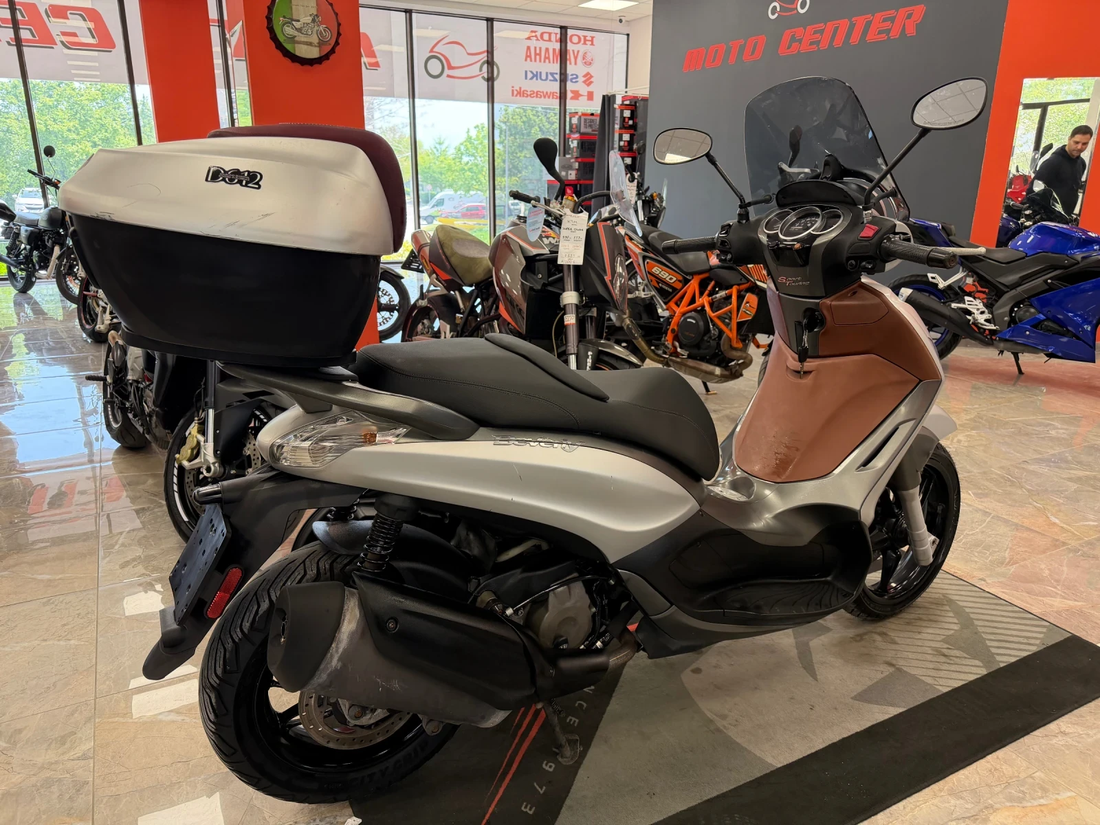 Piaggio Beverly 350i ABS ASR | Mobile.bg � ����������� 4