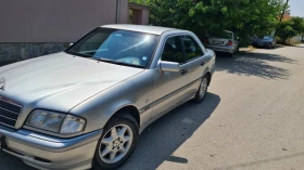 Mercedes-Benz C 200, снимка 3