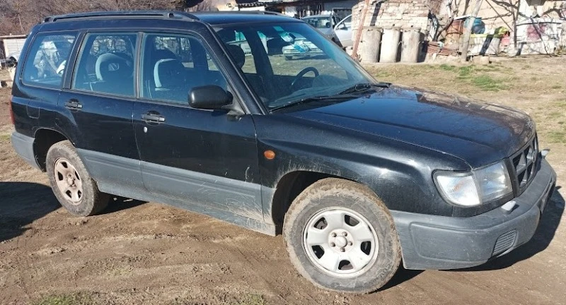 Subaru Forester 2.0i 125 кс 4X4, снимка 1 - Автомобили и джипове - 46354604