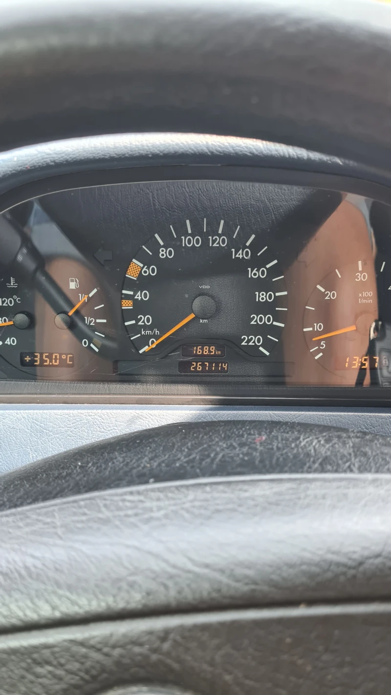 Mercedes-Benz C 200, снимка 2 - Автомобили и джипове - 47197799