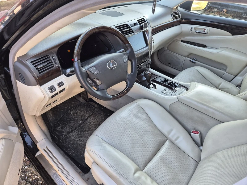 Lexus LS 460, снимка 11 - Автомобили и джипове - 48740285