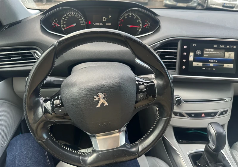 Peugeot 308, снимка 9 - Автомобили и джипове - 48826079