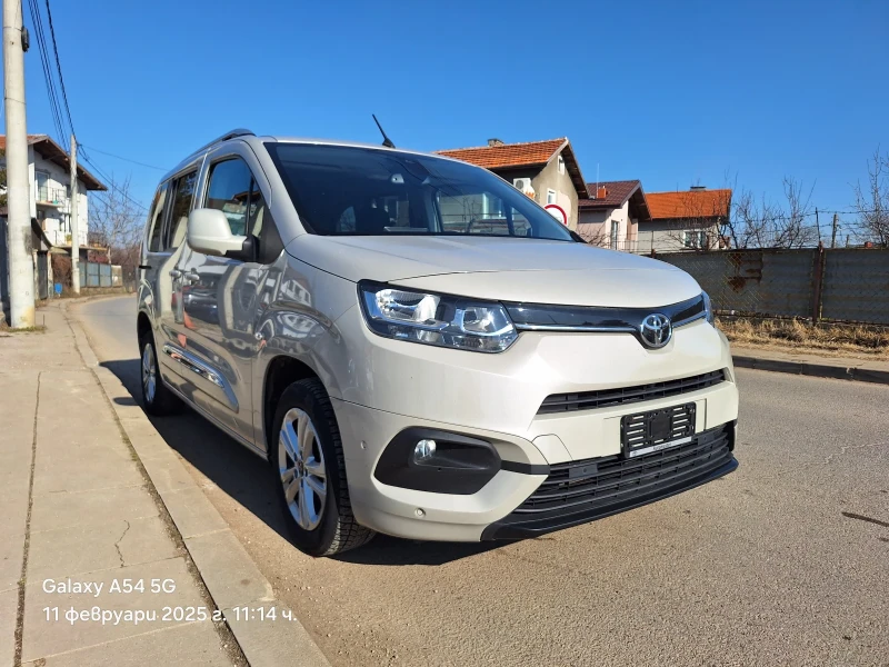 Toyota Proace City 1.5D  121000km EURO 6D  7МЕСТА, снимка 3 - Автомобили и джипове - 49076872