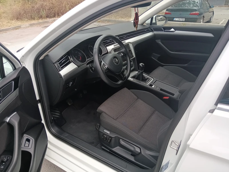 VW Passat В8 Comfort Line, снимка 7 - Автомобили и джипове - 53162475