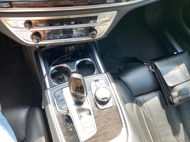 BMW 730 D 4х4 M-PERFORMANCE FULL ЕКСТРИ ОБСЛУЖЕН, снимка 10 - Автомобили и джипове - 51146623