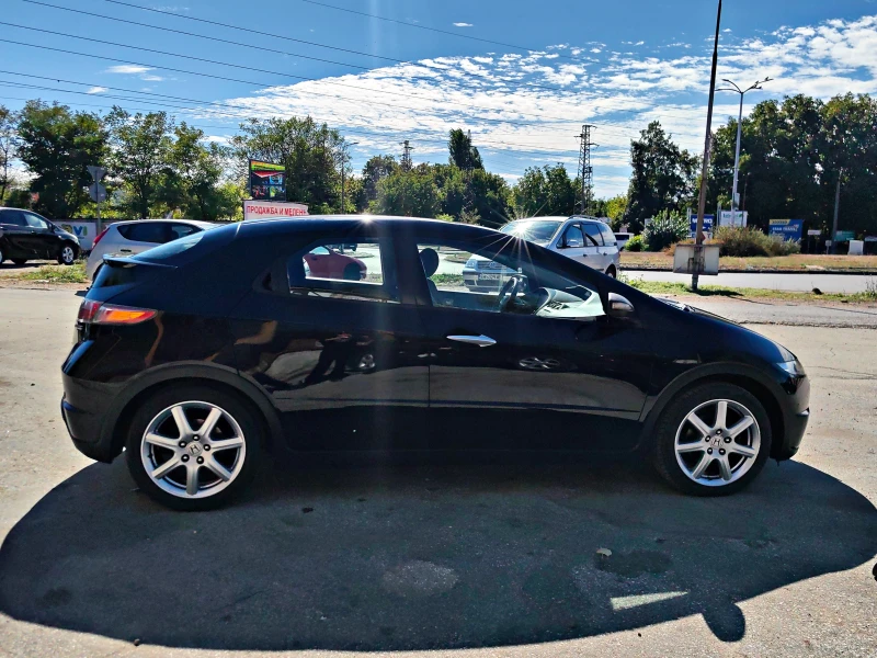 Honda Civic 1.8I!!ШВЕЙЦАРИЯ!!УНИКАТ!!ТОП СЪСТОЯНИЕ!, снимка 3 - Автомобили и джипове - 51953384