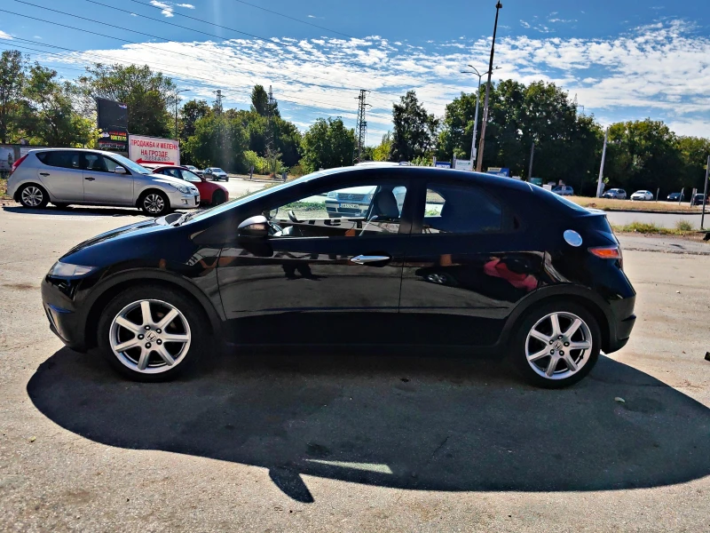 Honda Civic 1.8I!!ШВЕЙЦАРИЯ!!УНИКАТ!!ТОП СЪСТОЯНИЕ!, снимка 2 - Автомобили и джипове - 51953384