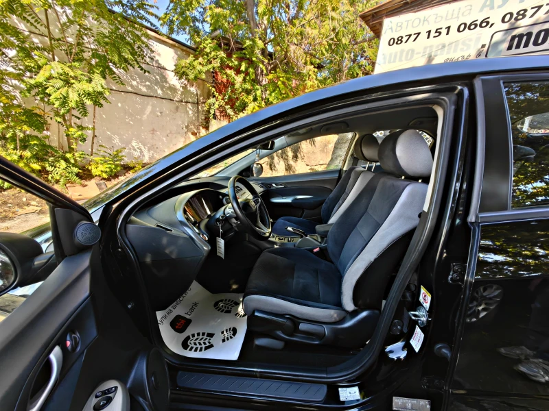 Honda Civic 1.8I!!ШВЕЙЦАРИЯ!!УНИКАТ!!ТОП СЪСТОЯНИЕ!, снимка 5 - Автомобили и джипове - 51953384