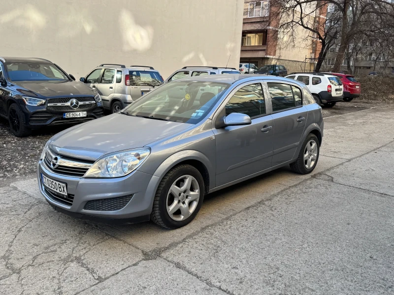 Opel Astra H, снимка 2 - Автомобили и джипове - 53113109