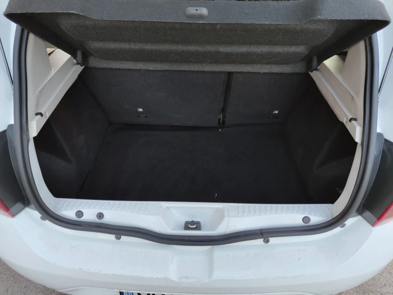Dacia Sandero, снимка 11 - Автомобили и джипове - 53406340