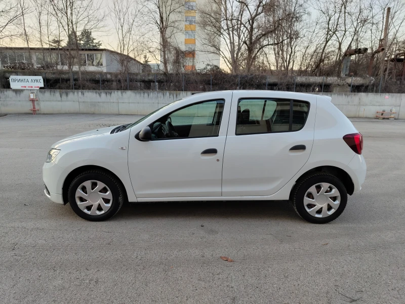 Dacia Sandero, снимка 4 - Автомобили и джипове - 53406340