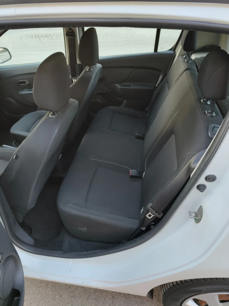 Dacia Sandero, снимка 10 - Автомобили и джипове - 53406340