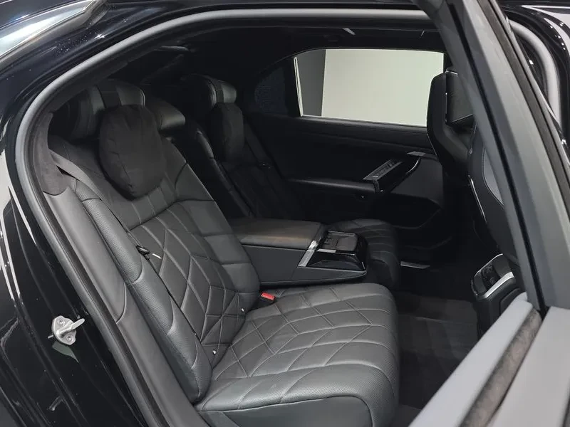 BMW 740 xDrive G70 Design Pure Excellence | Mobile.bg � ����������� 12