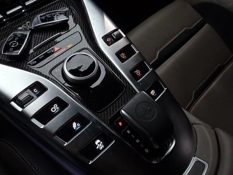 Mercedes-Benz AMG GT 63S, снимка 7 - Автомобили и джипове - 55370320