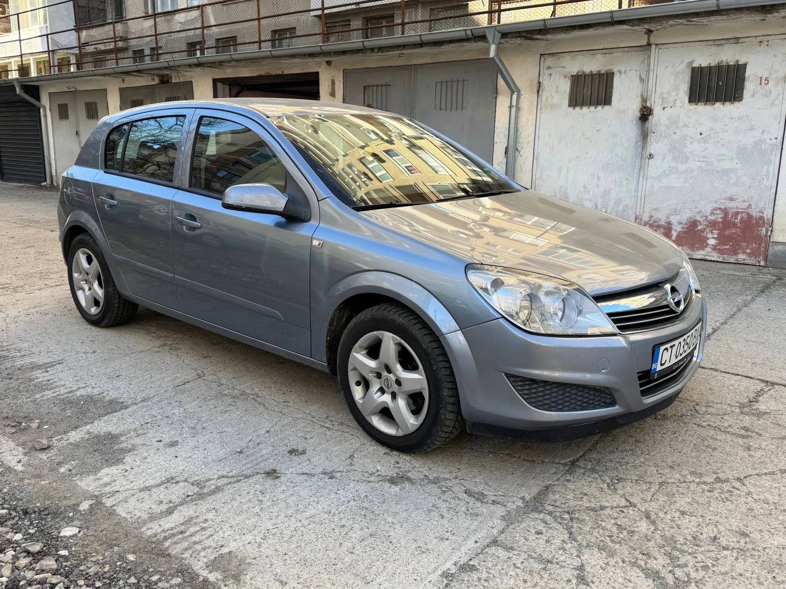 Opel Astra H, снимка 1