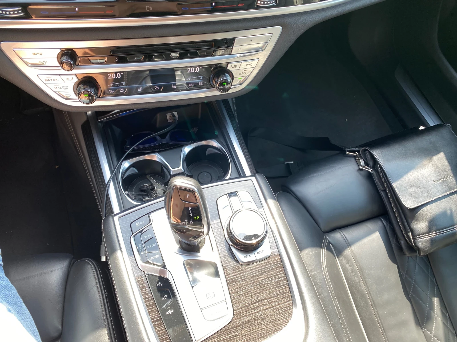 BMW 730 D 4х4 M-PERFORMANCE FULL ЕКСТРИ ОБСЛУЖЕН - изображение 10