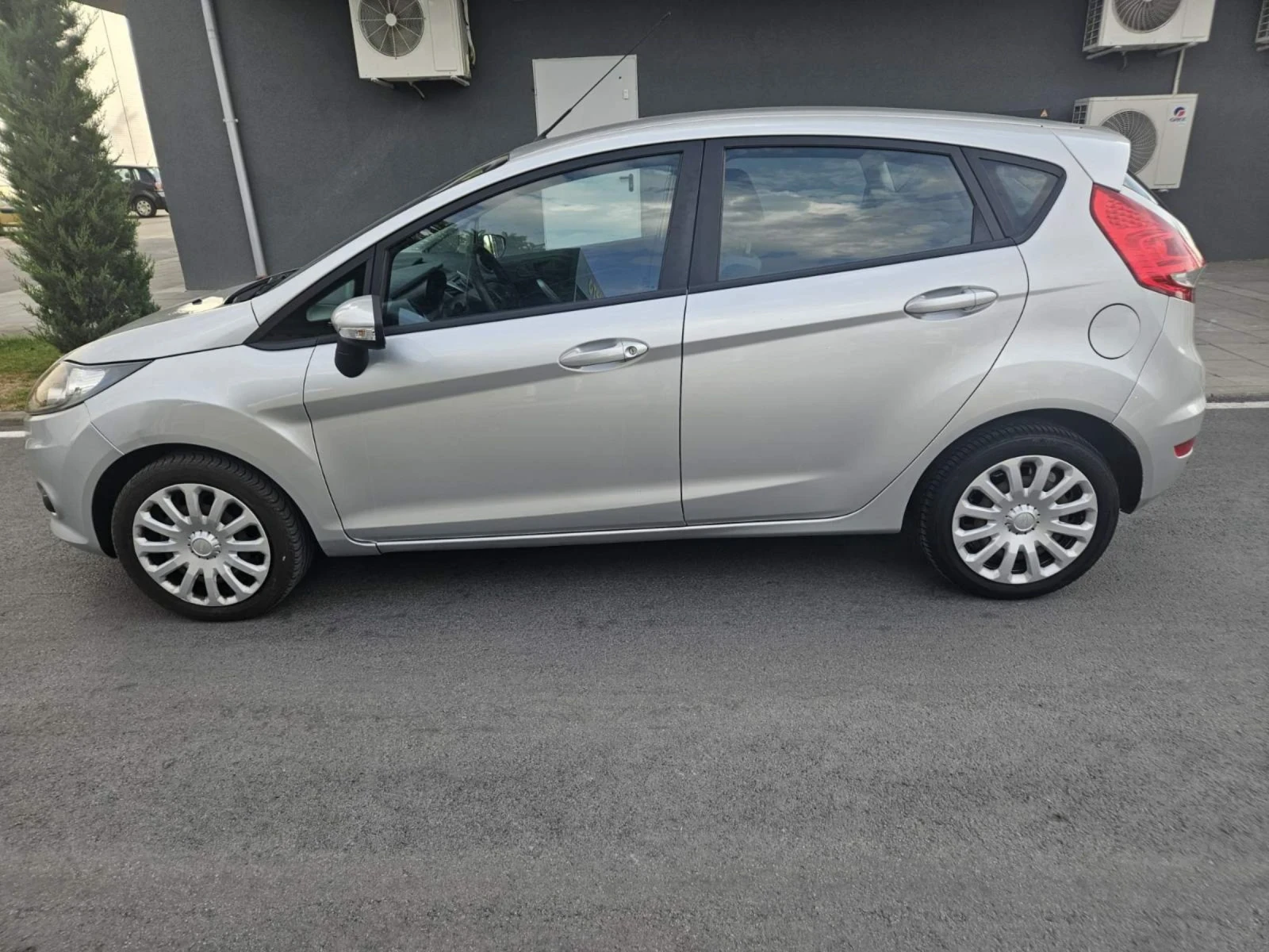 Ford Fiesta 1.4 БЕНЗИН /ГАЗ  - изображение 6