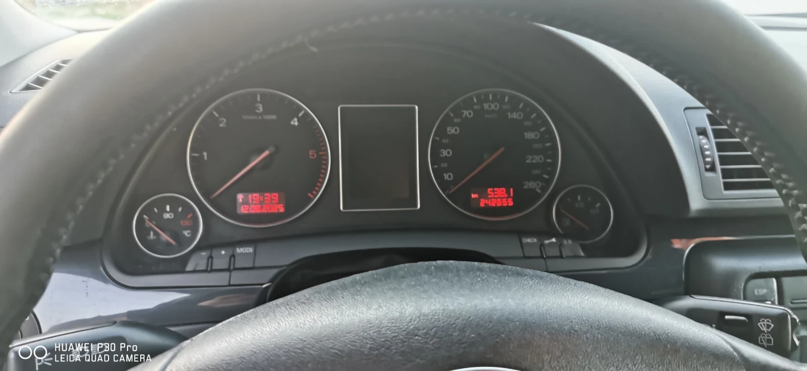 Audi A4 1.9 TDI 131К.С. - изображение 9