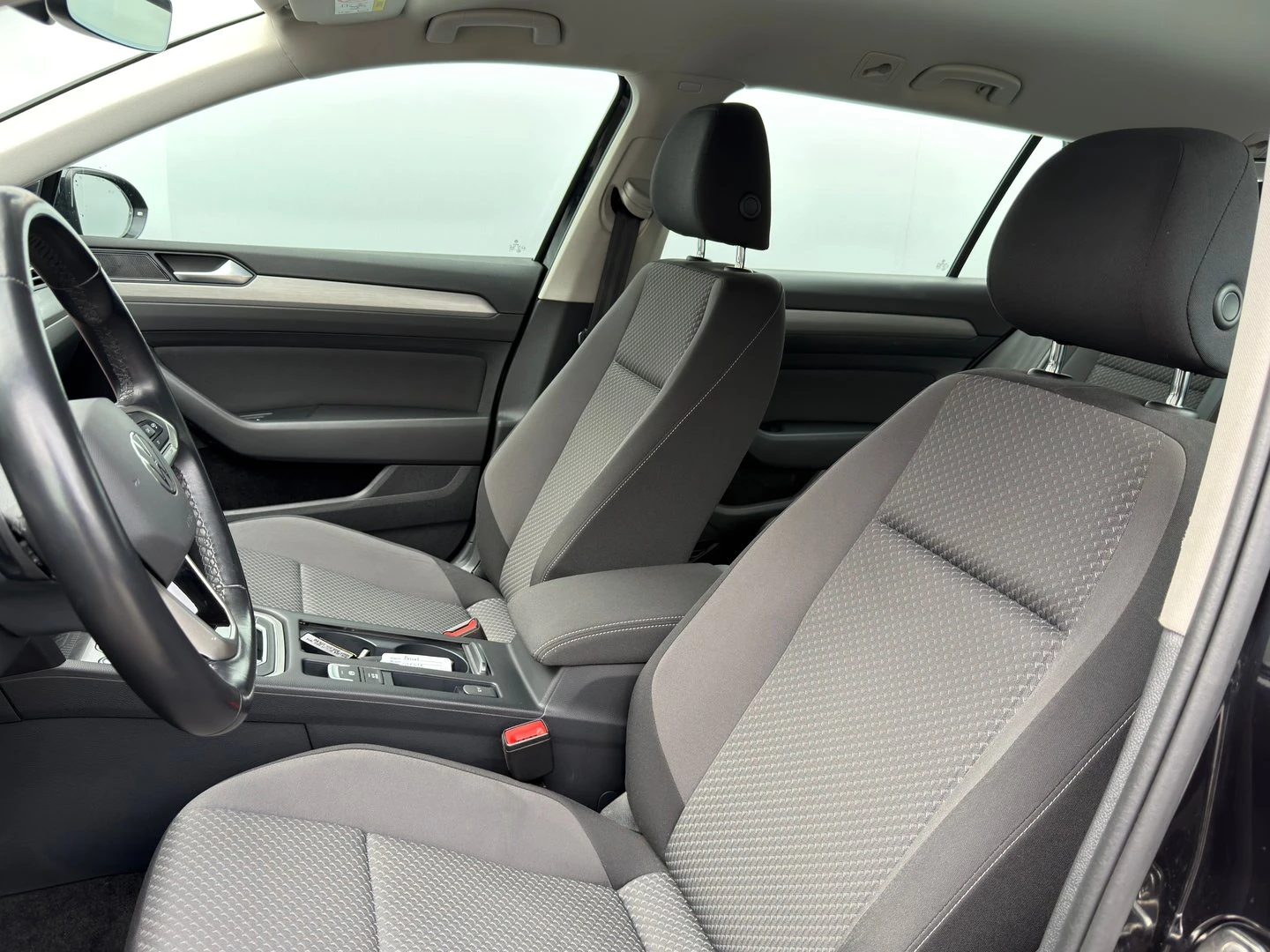 VW Passat Business 2.0 TDI SCR DSG | Mobile.bg � ����������� 8