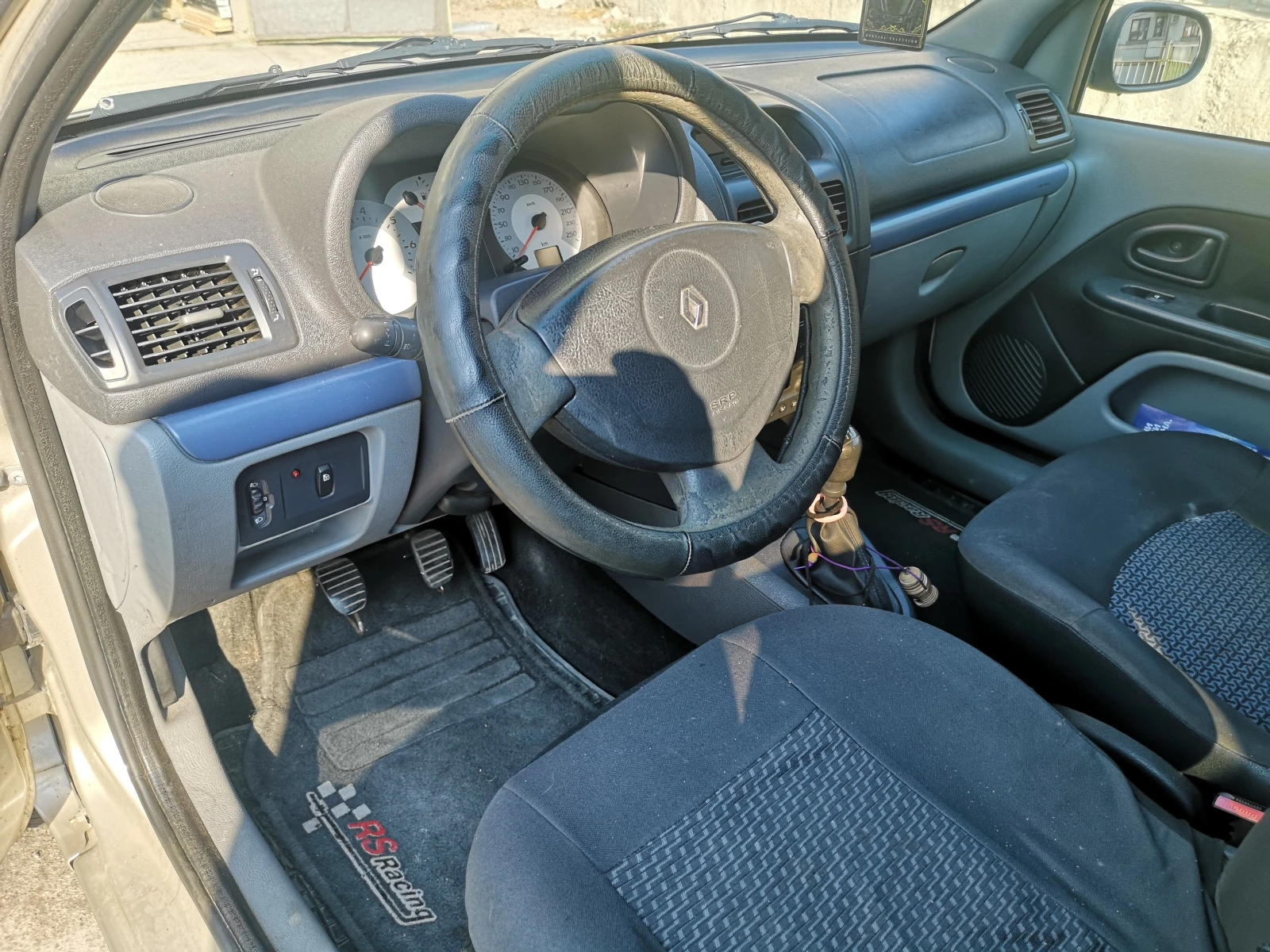 Renault Clio, снимка 5 - Автомобили и джипове - 54142344
