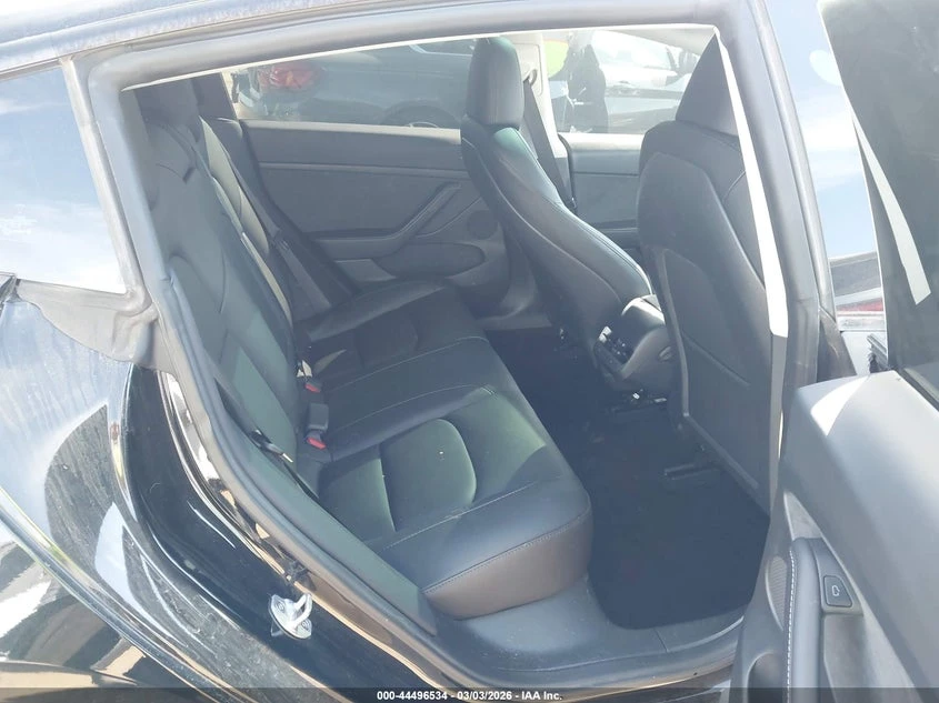 Tesla Model 3 Rear-Wheel Drive, снимка 8 - Автомобили и джипове - 54423021