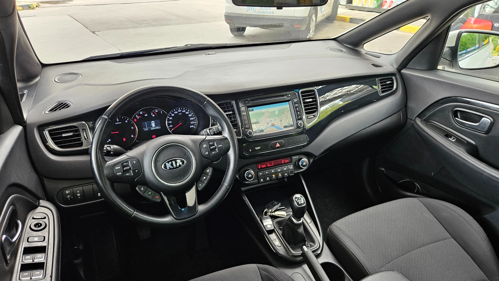 Kia Carens 1.7 Navig/Panorama/Top Sustoqnie | Mobile.bg � ����������� 8