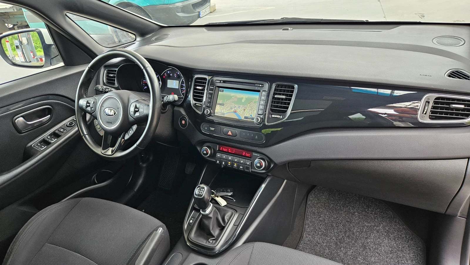 Kia Carens 1.7 Navig/Panorama/Top Sustoqnie | Mobile.bg � ����������� 9