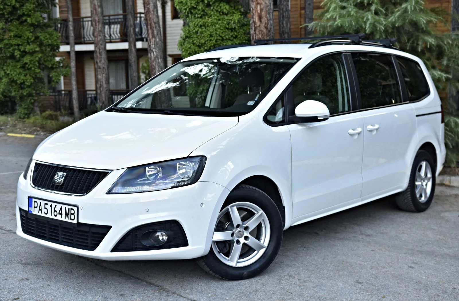 Seat Alhambra, снимка 9 - Автомобили и джипове - 55383133