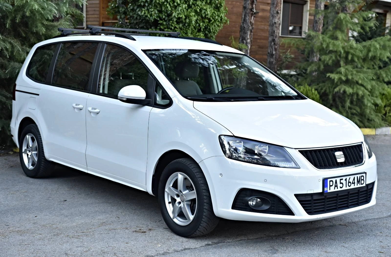 Seat Alhambra, снимка 5 - Автомобили и джипове - 55383133