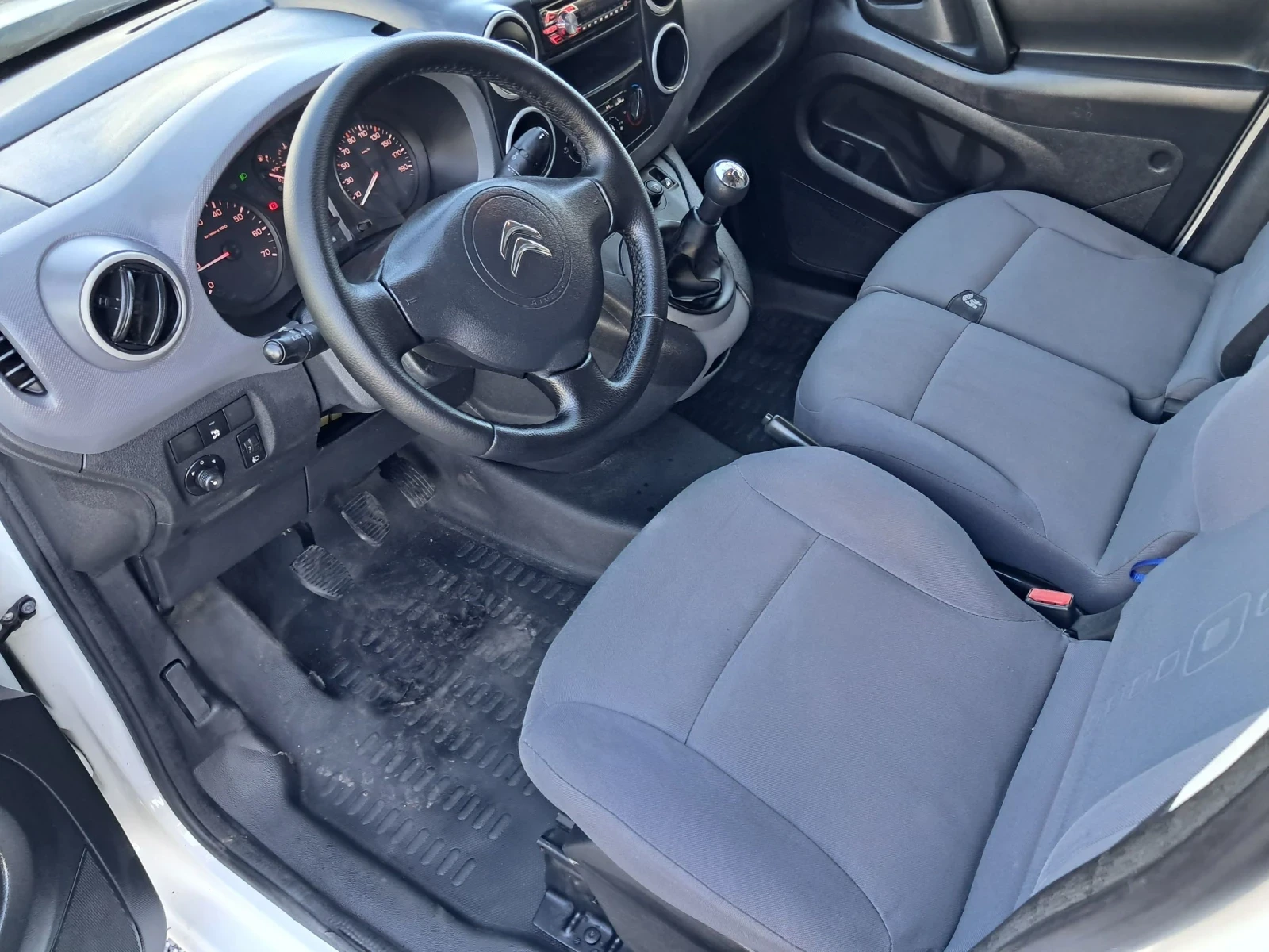 Citroen Berlingo 1.6 HDI EURO 5B, снимка 6 - Автомобили и джипове - 55419002