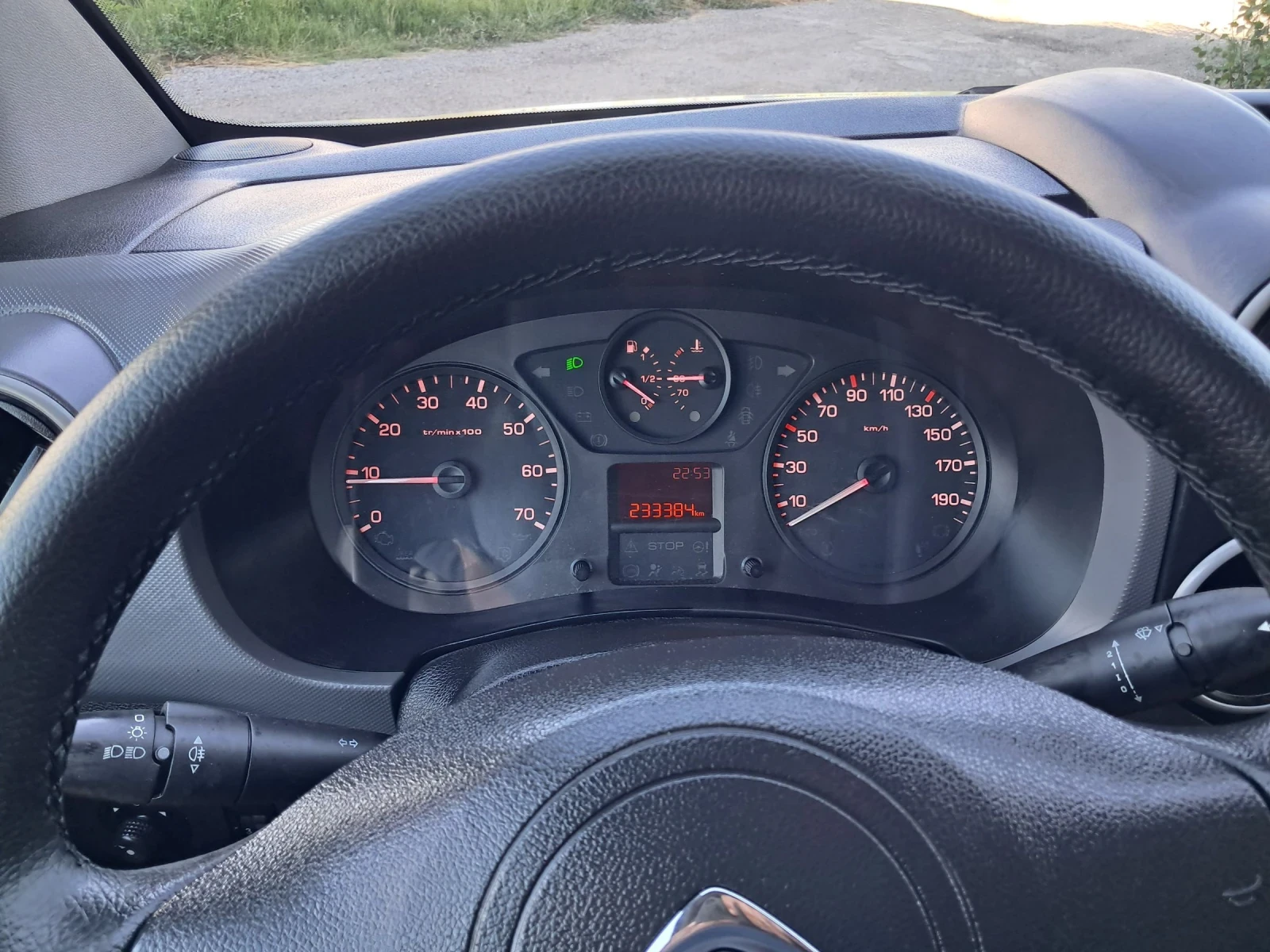 Citroen Berlingo 1.6 HDI EURO 5B, снимка 8 - Автомобили и джипове - 55419002