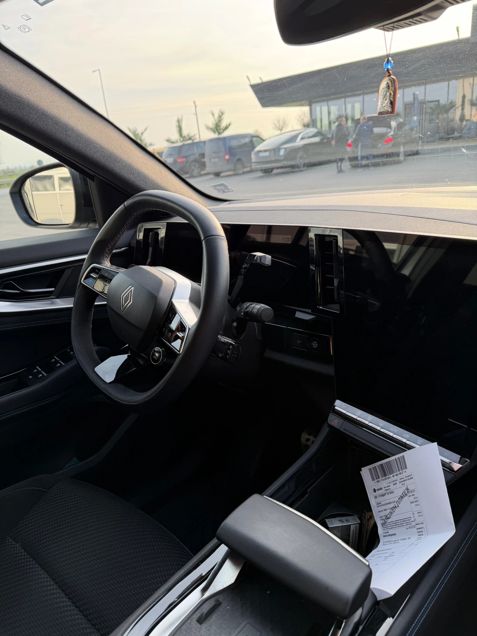 Renault Austral, снимка 5 - Автомобили и джипове - 55444164