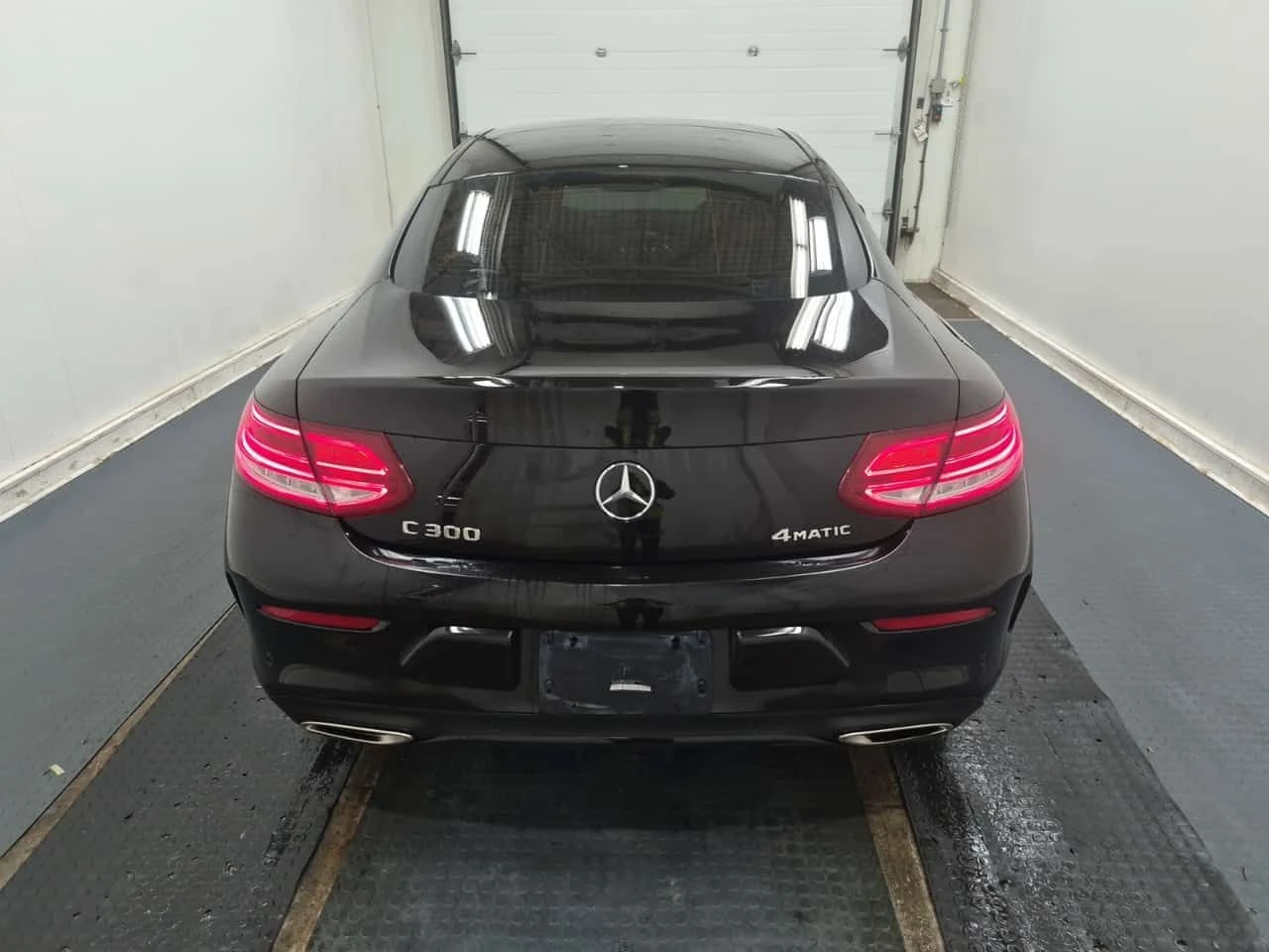 Mercedes-Benz C 300 * CARFAX * ЦЕНА ДО БГ, снимка 4 - Автомобили и джипове - 55616591