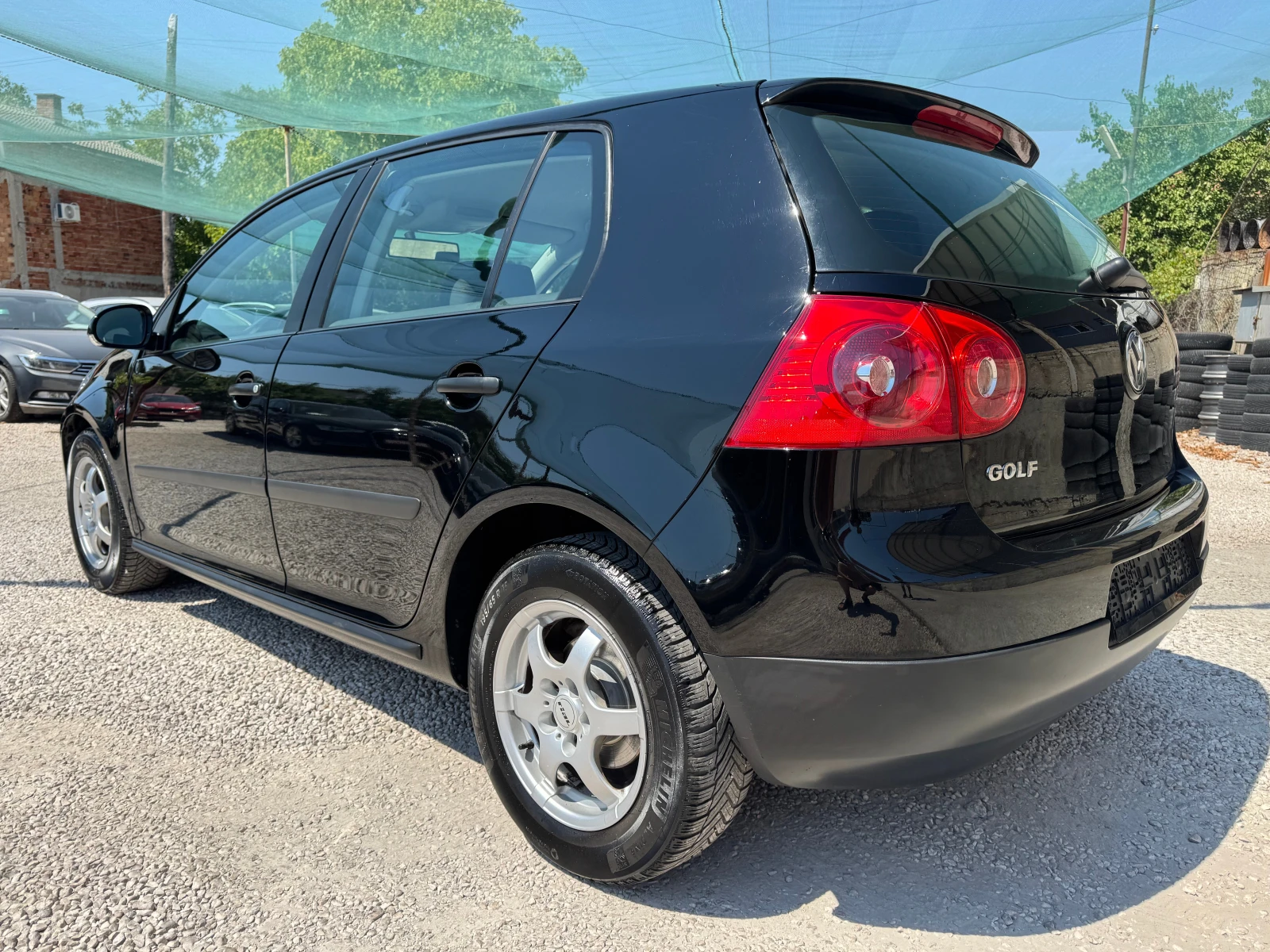 VW Golf КАТО НОВ, снимка 5 - Автомобили и джипове - 55704598
