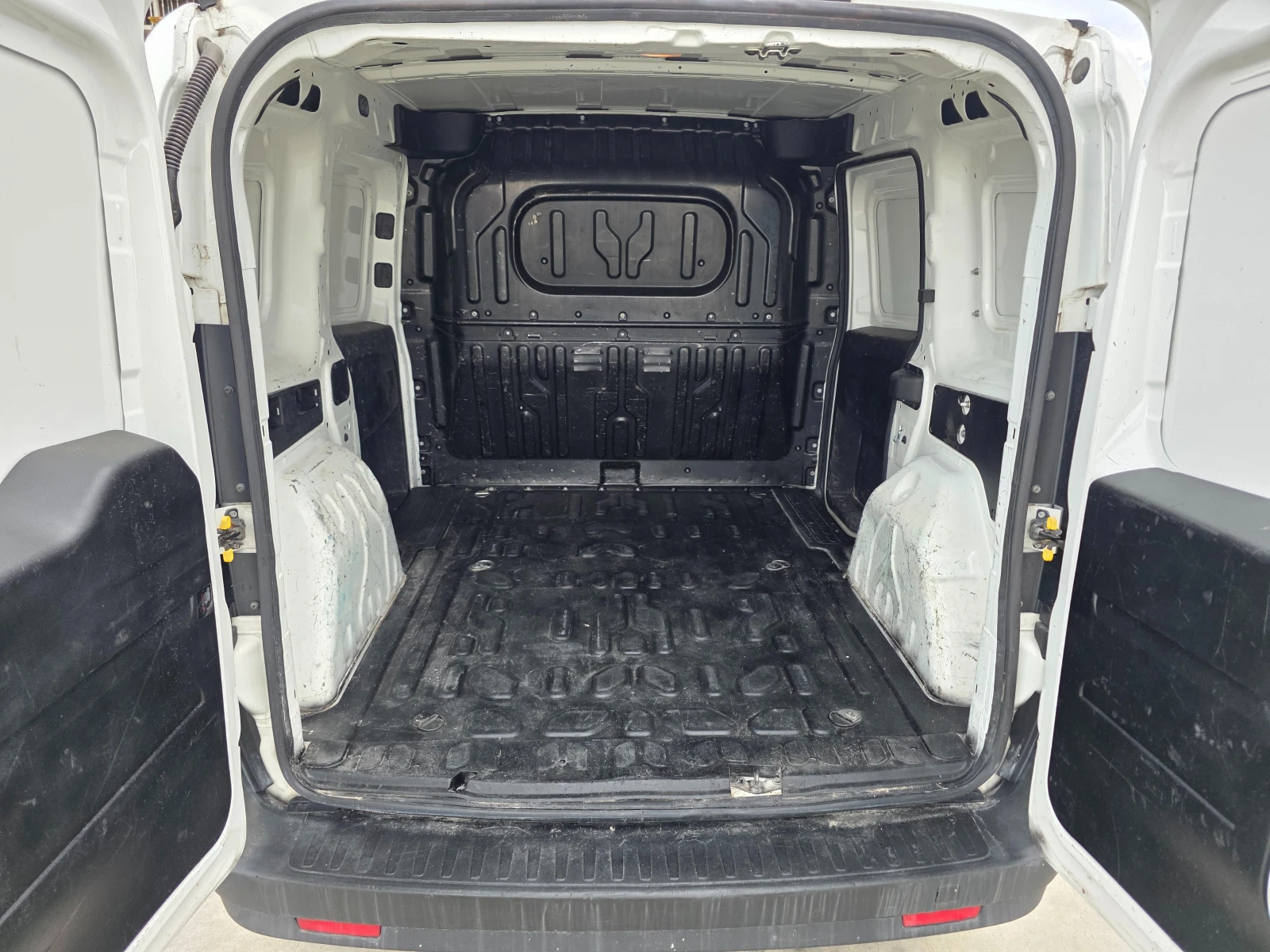 Fiat Doblo 1.4i CNG | Mobile.bg � ����������� 14